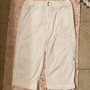 NWOT Chico’s size 2 white crop pants